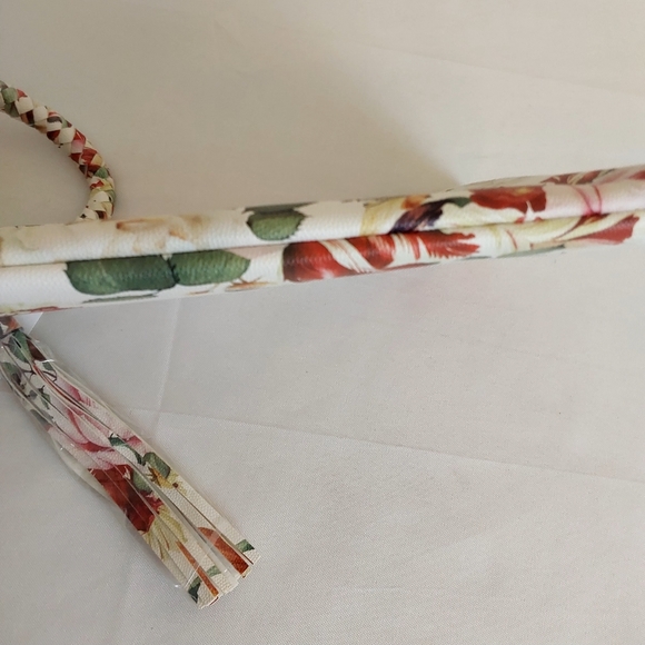 Calin Collection Floral Wristlet/Clutch - Picture 7 of 11